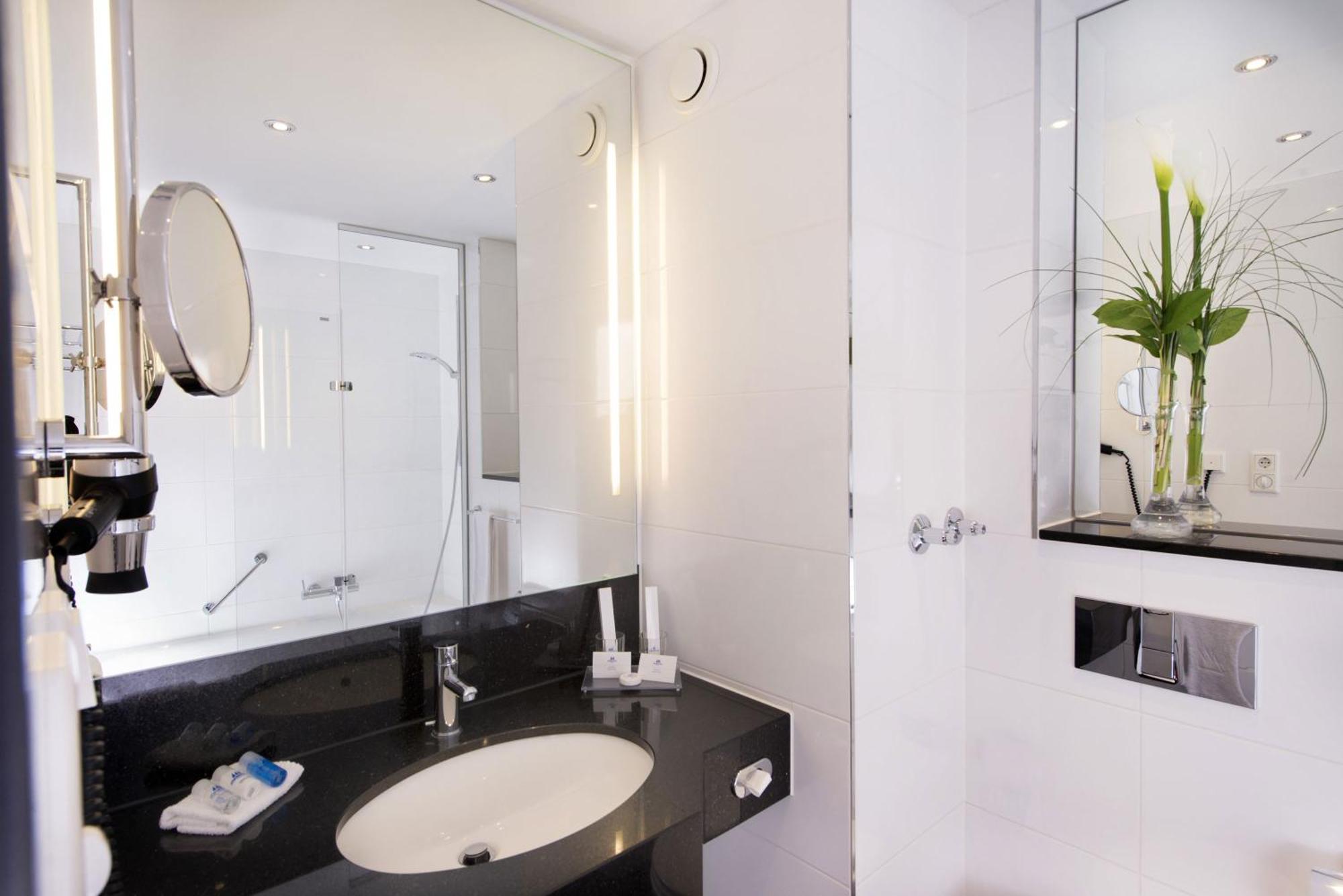 Maritim Hotel Muenchen Bagian luar foto