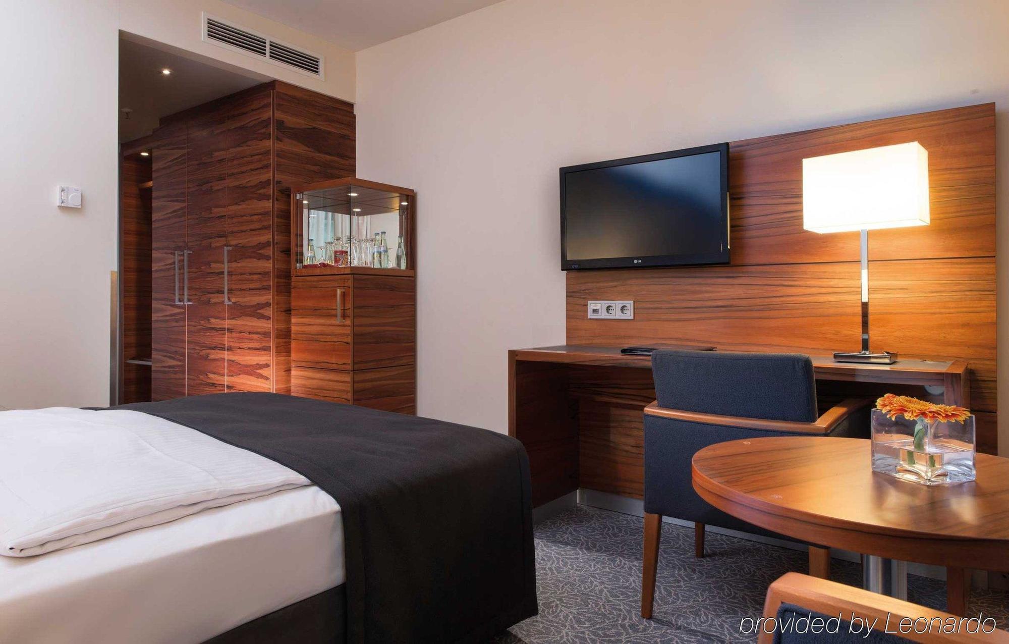 Maritim Hotel Muenchen Bagian luar foto
