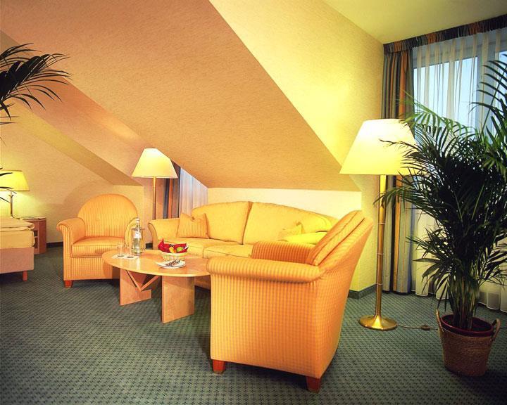 Maritim Hotel Muenchen Bagian luar foto