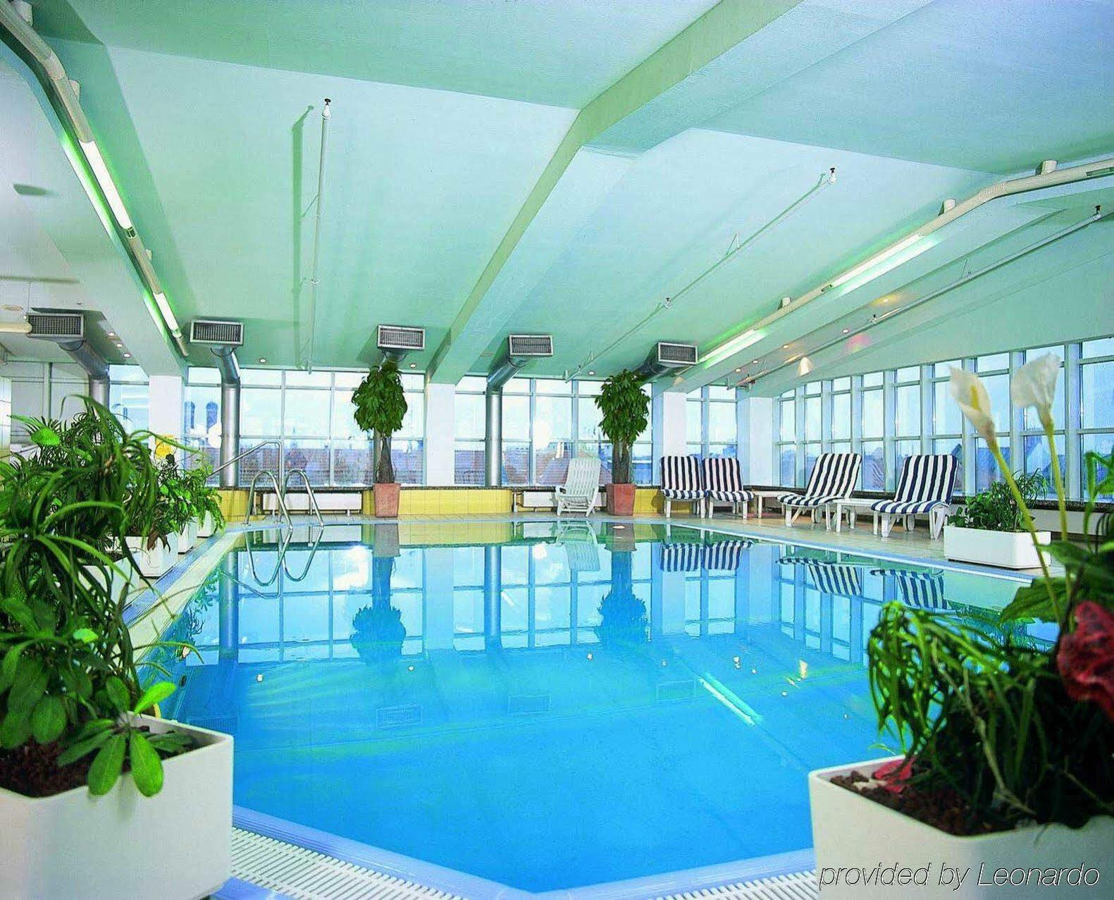 Maritim Hotel Muenchen Bagian luar foto